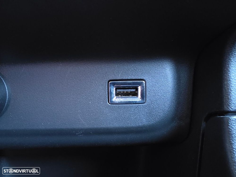 Citroën C3 1.2 PureTech C-Series - 17