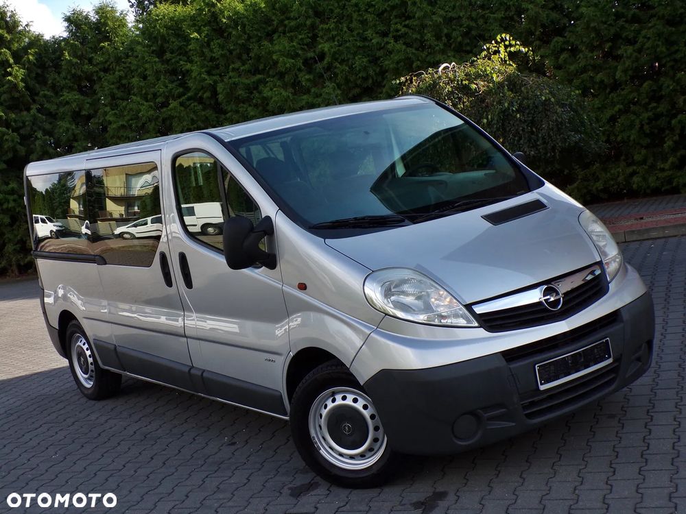 Opel Vivaro L2H1 2.9t - 11