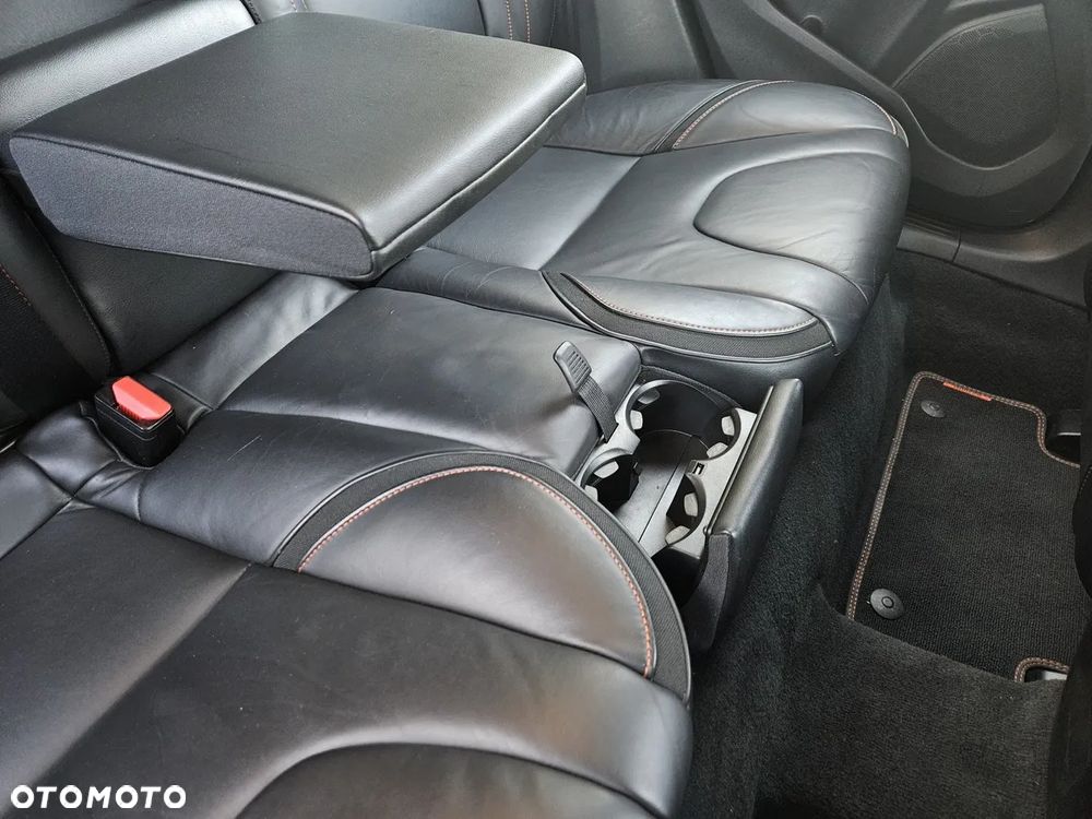 Volvo V40 D2 Ocean Race - 17