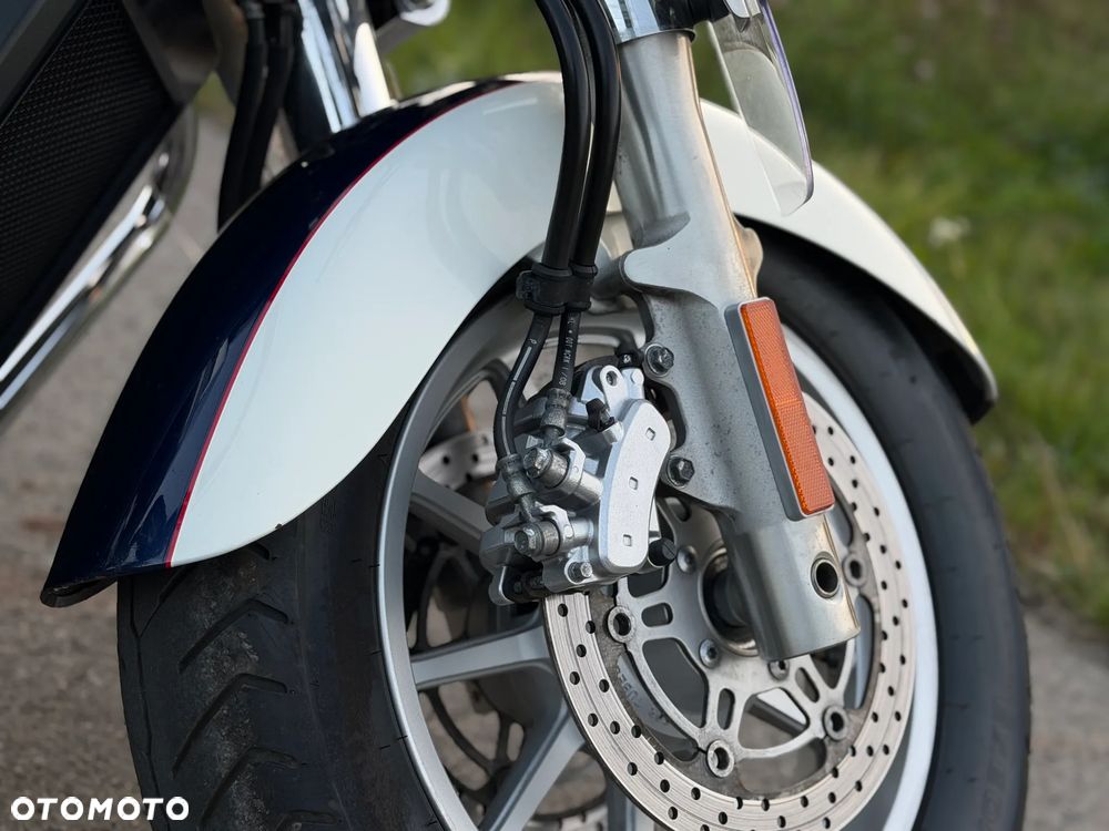 Suzuki Boulevard - 17