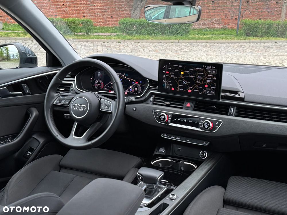 Audi A4 Avant 35 TFSI Sport S tronic - 4