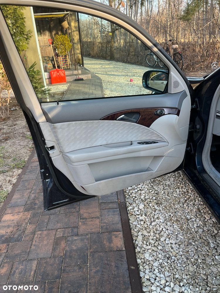 Mercedes-Benz Klasa E - 16