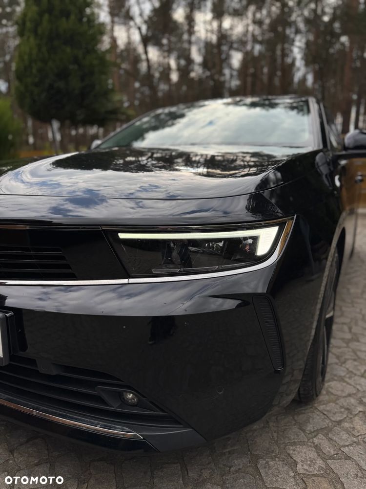 Opel Astra 1.2 T Elegance S&S - 12