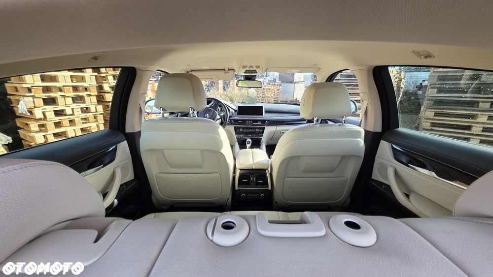 BMW X6 - 16