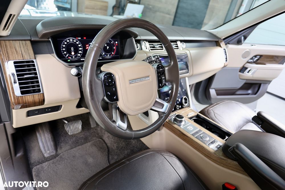 Land Rover Range Rover Vogue - 16