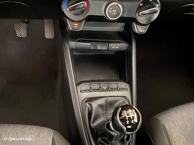 Kia Stonic 1.2 Dynamic - 11