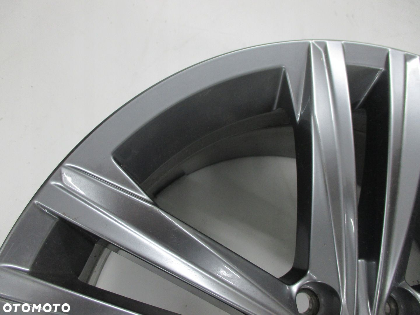 FELGA VOLKSWAGEN VW ARTEON 3G8 18" 8J ET40 - 5