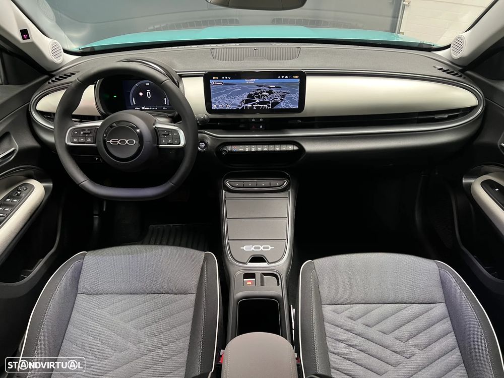 Fiat 600 HYBRID La Prima - 12