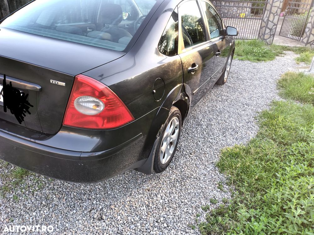 Ford Focus 1.8 TDCI Titanium - 11
