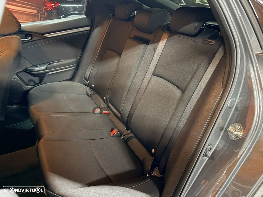 Honda Civic 1.0 i-VTEC Elegance Navi - 8