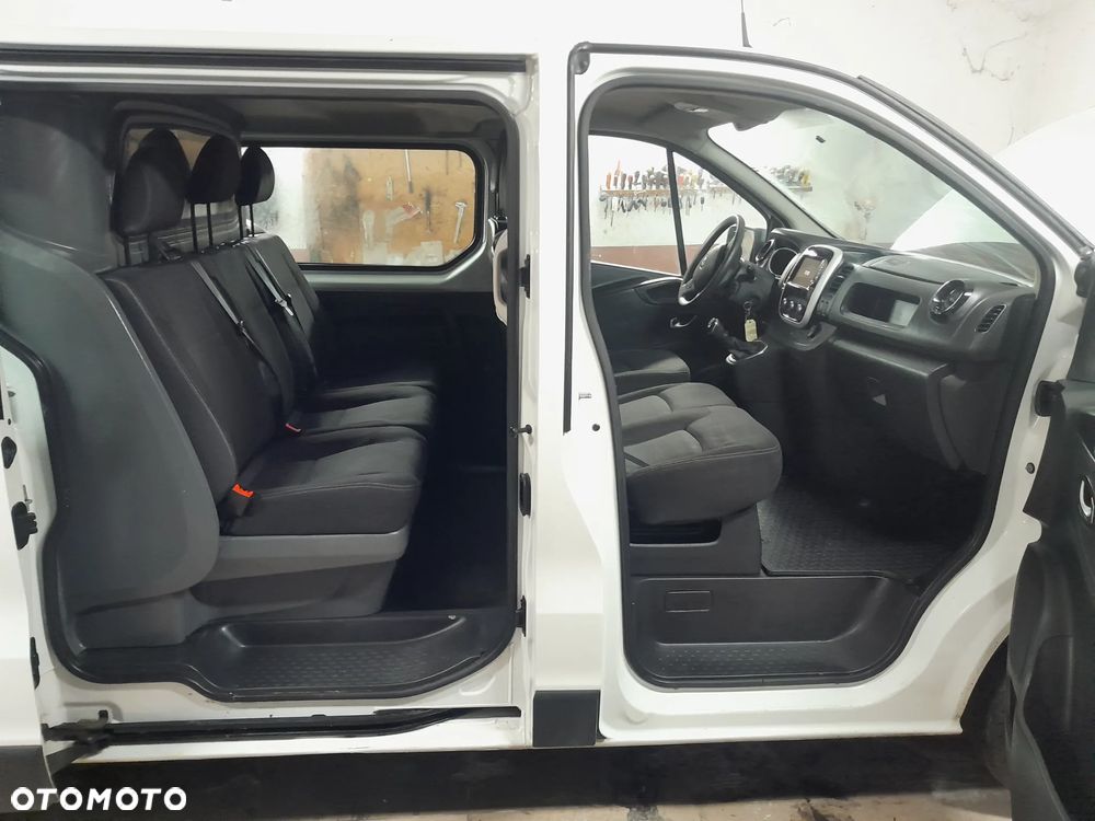 Renault TRAFIC - 10