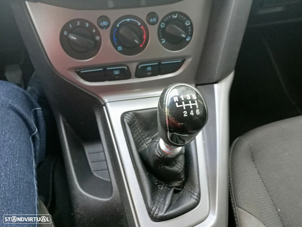 Ford Focus 1.6 TDCi Titanium - 8
