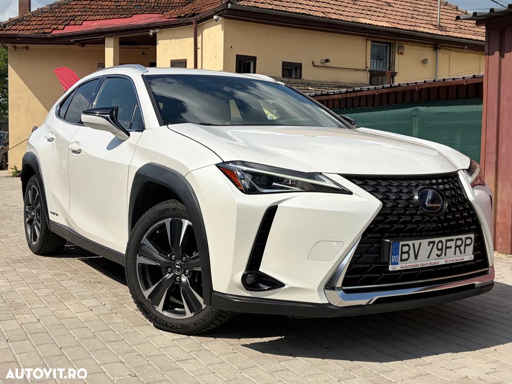 Lexus UX 250h Business Edition - 18