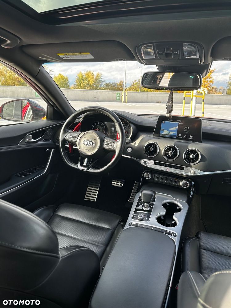 Kia Stinger 3.3 T-GDI AWD GT - 10