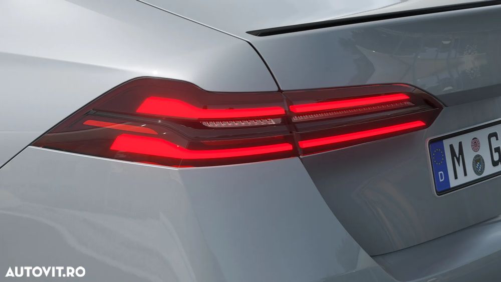 BMW Seria 5 520d xDrive AT MHEV - 12