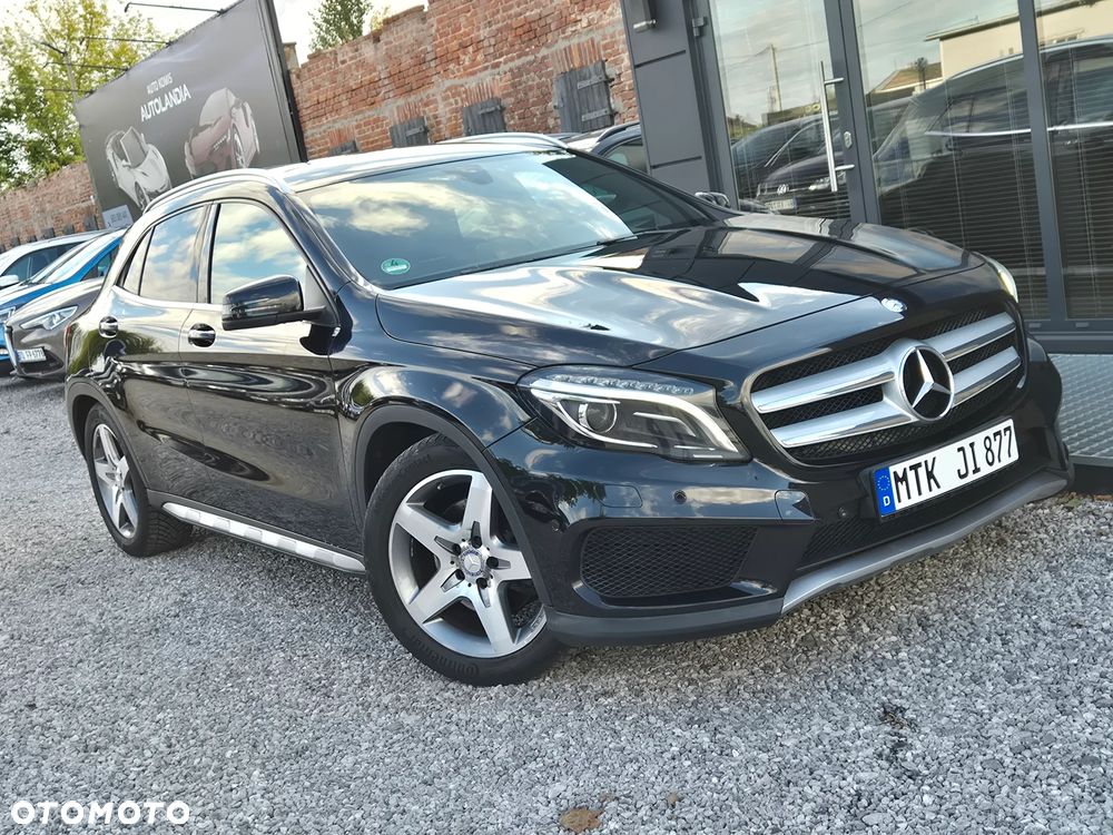 Mercedes-Benz GLA 250 UrbanStyle Edition - 17