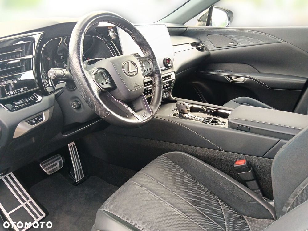 Lexus RX - 11