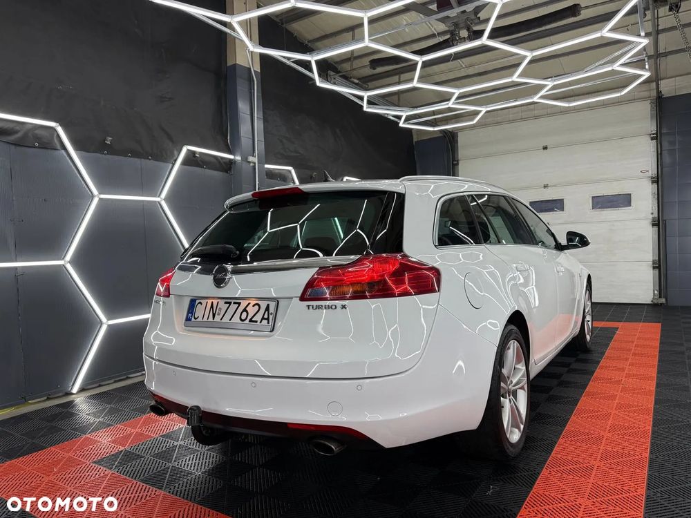 Opel Insignia 2.0 Turbo 4x4 Design Edition - 6