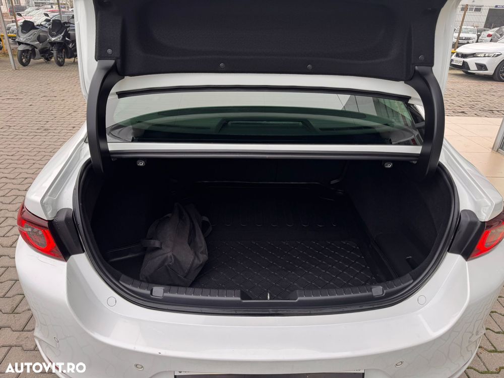 Mazda 3 e-Skyactiv G150 AT MHEV Plus - 16