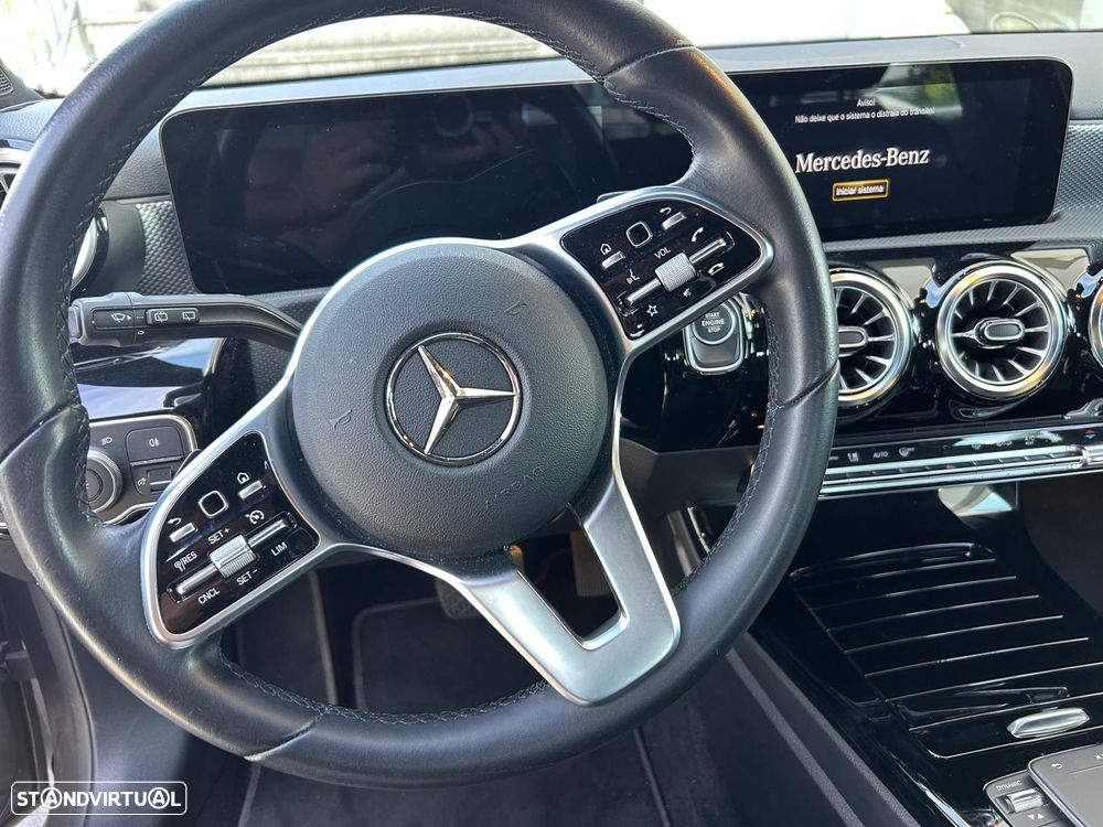 Mercedes-Benz A 250 e 8G-DCT Edition 2021 - 9
