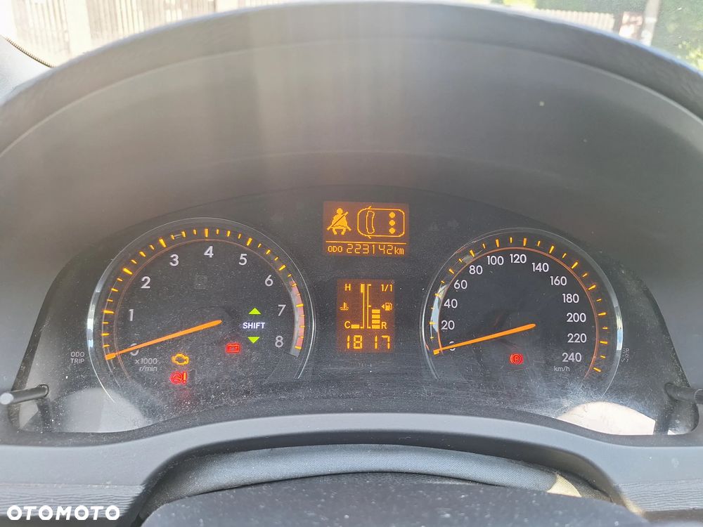 Toyota Avensis 2.0 Prestige - 10