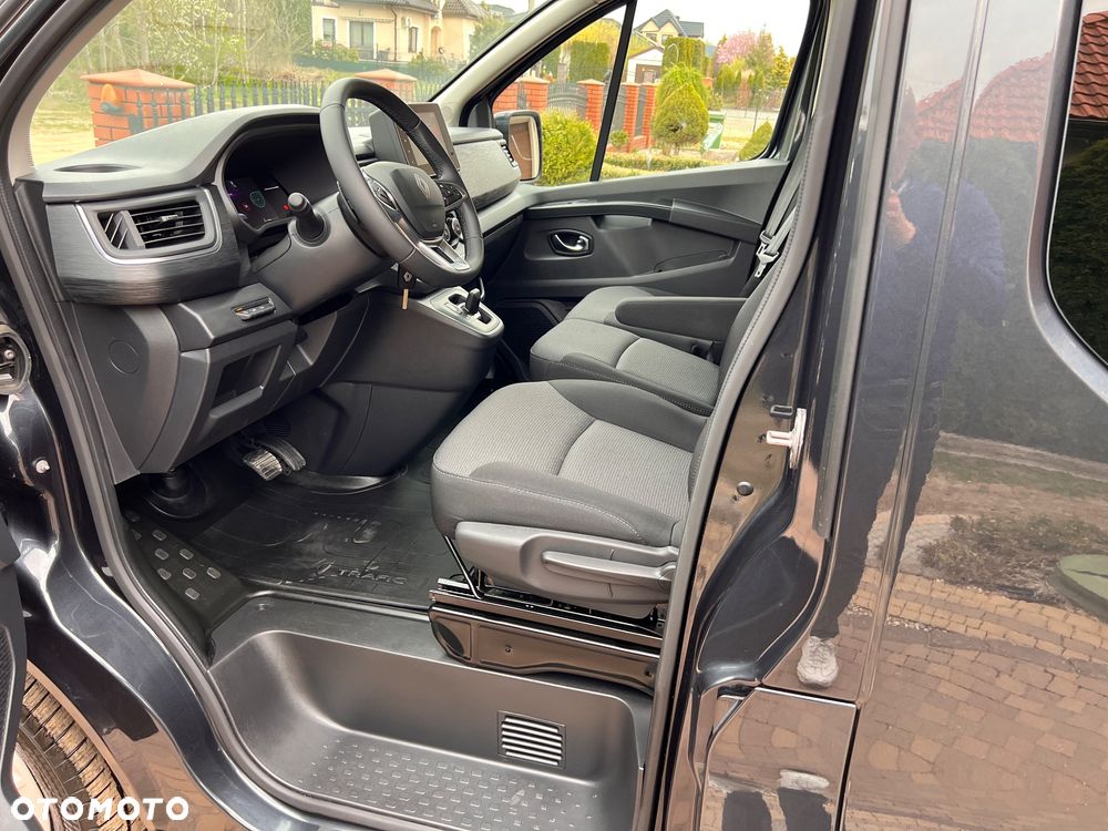 Renault Trafic 2.0 dCi EDC - 7