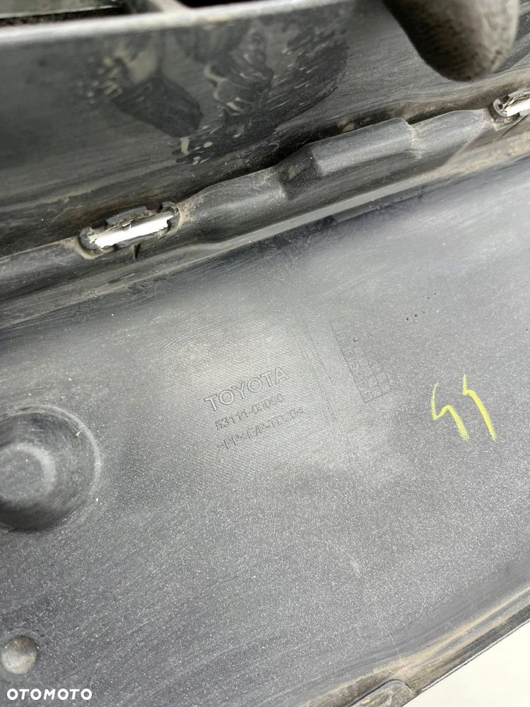 TOYOTA AVENSIS LISTWA ZDERZAKA PRZÓD ŚRODKOWA 53111-05090 - 9