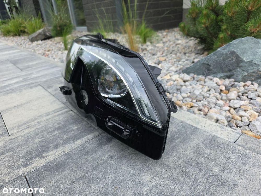 PEUGEOT 3008 5008 II Lampa prawa Full Led Technology 9826572680 Wentylator - 3