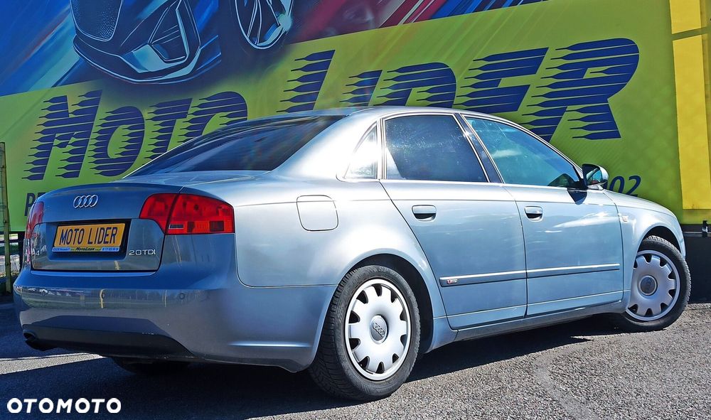 Audi A4 Limousine - 6
