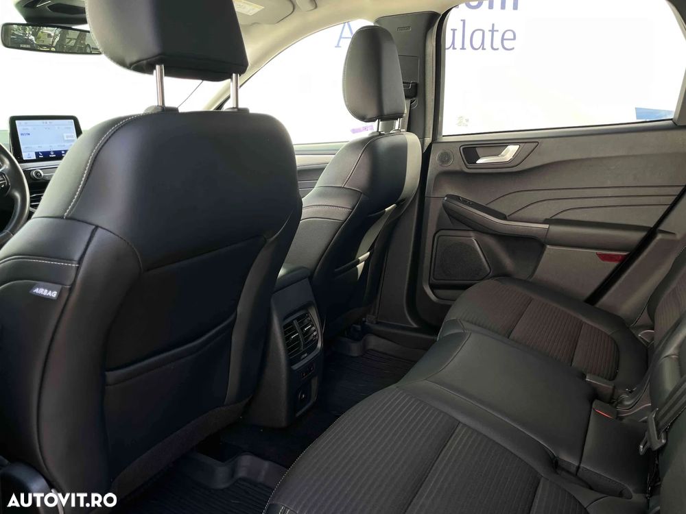 Ford Kuga - 17