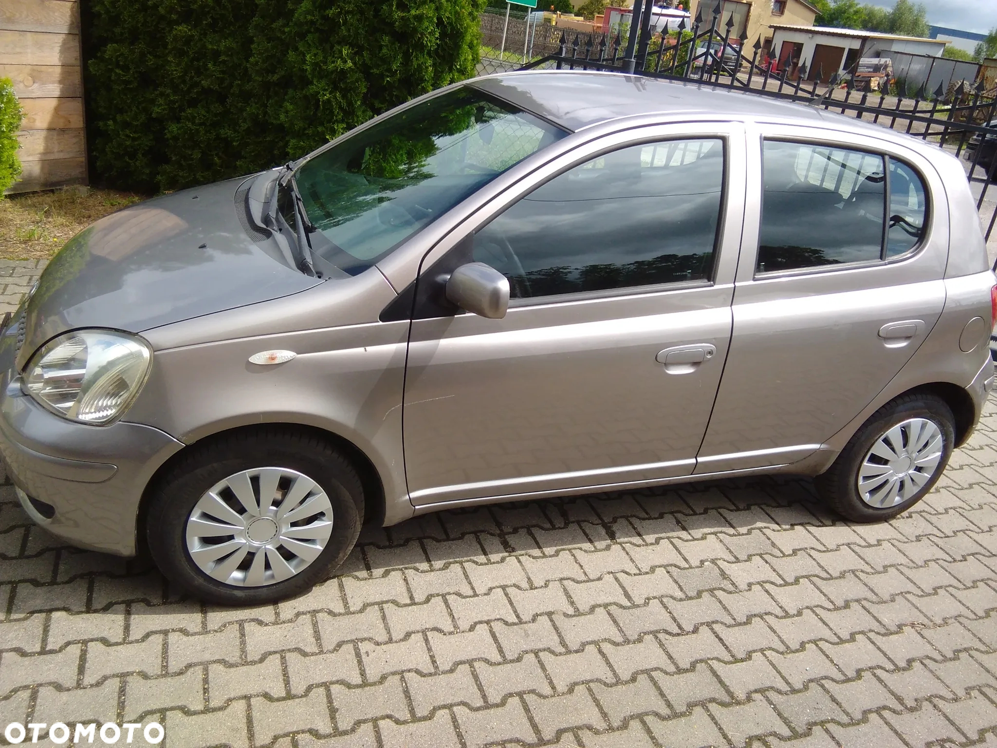 Toyota Yaris 1.0 Sol - 6