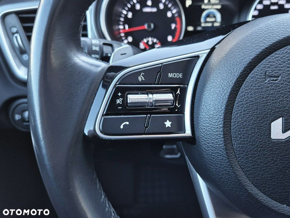 Kia Ceed 1.5 T-GDI M DCT - 22