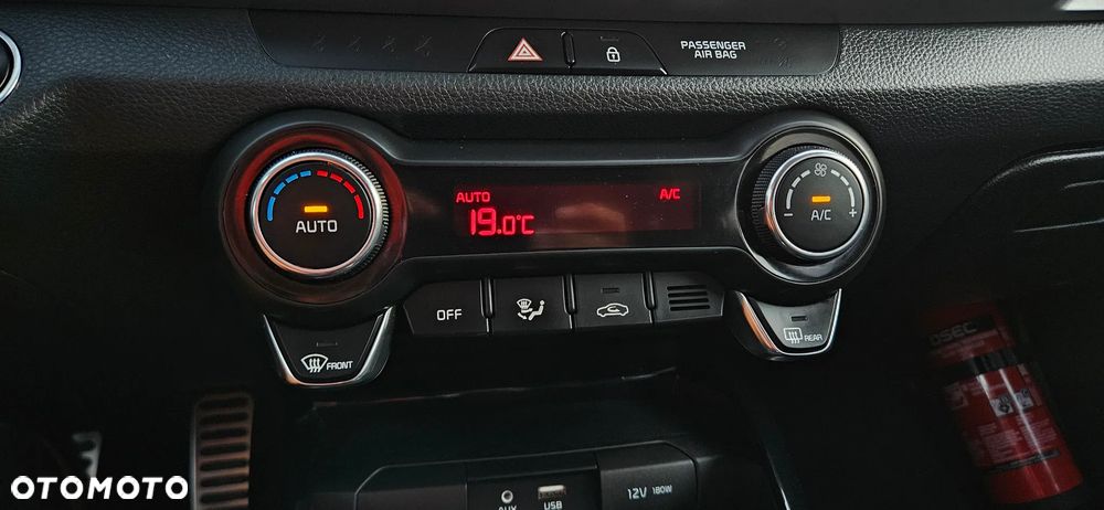 Kia Stonic 1.6 CRDi SCR XL - 13