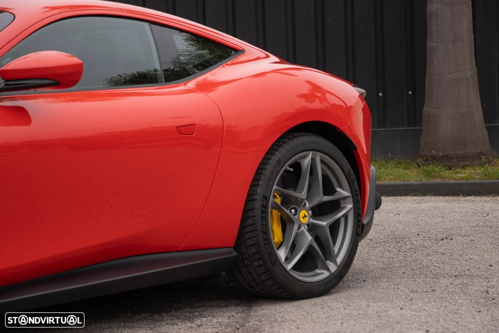 Ferrari Roma 3.9 Twin-Turbo V8 - 4