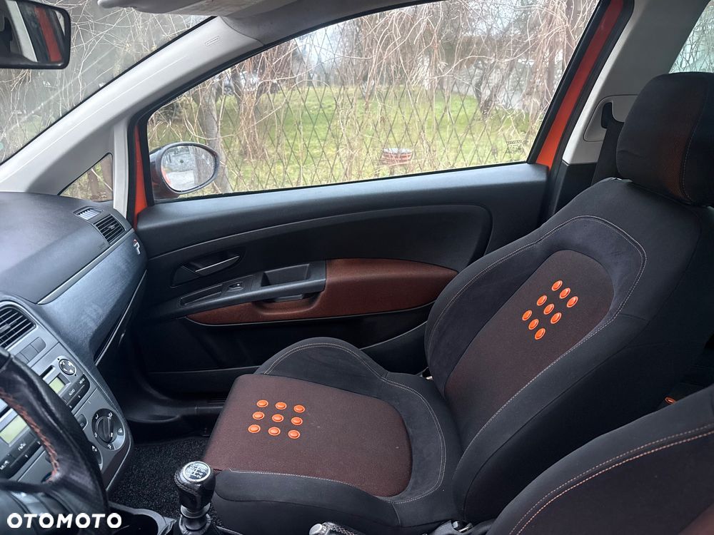 Fiat Grande Punto - 13