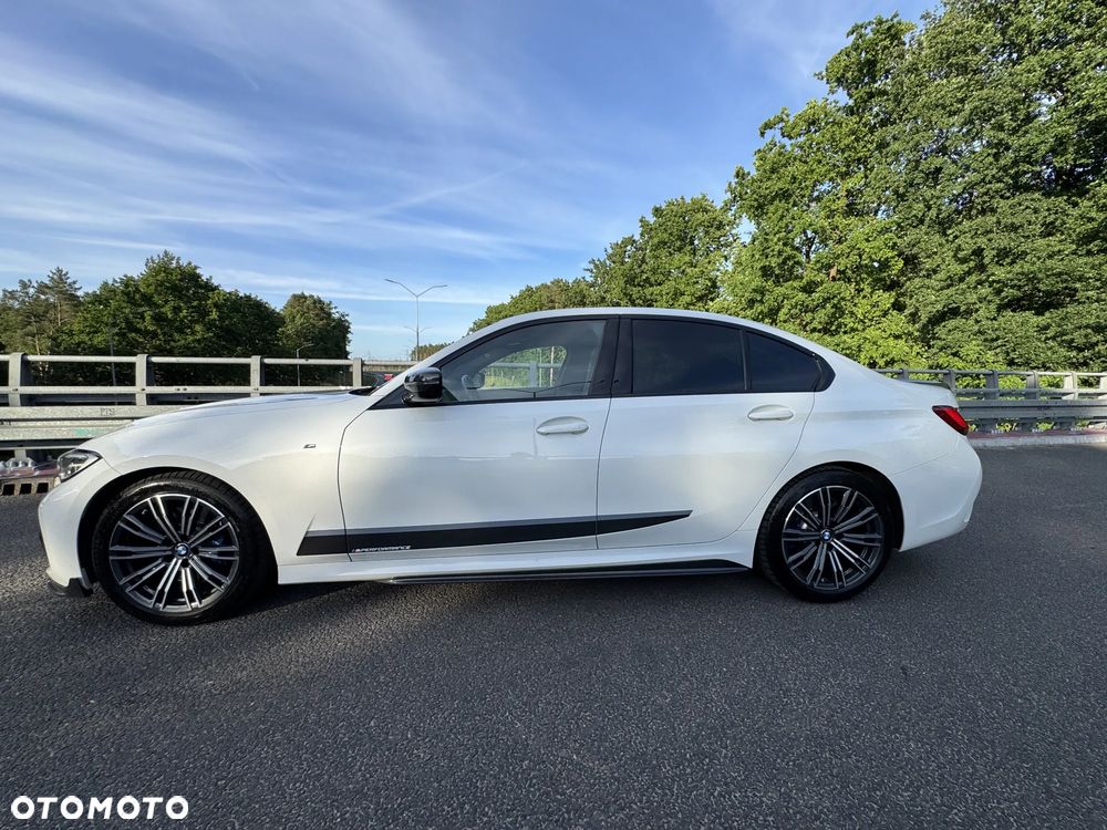 BMW Seria 3 330i - 5