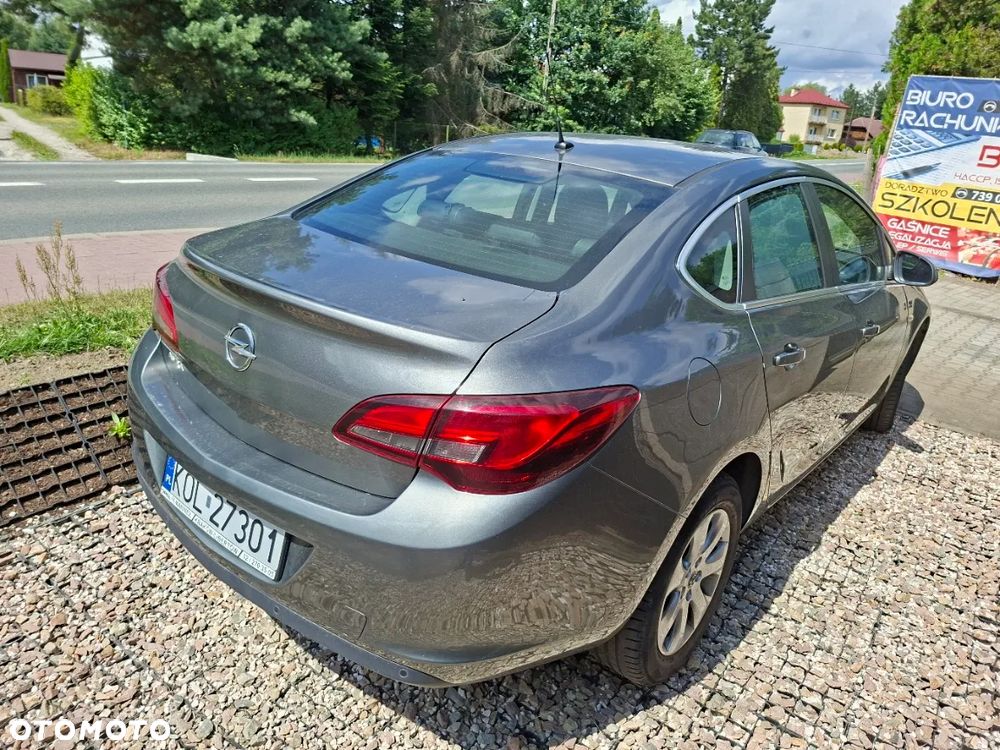 Opel Astra 1.4 T Active - 3
