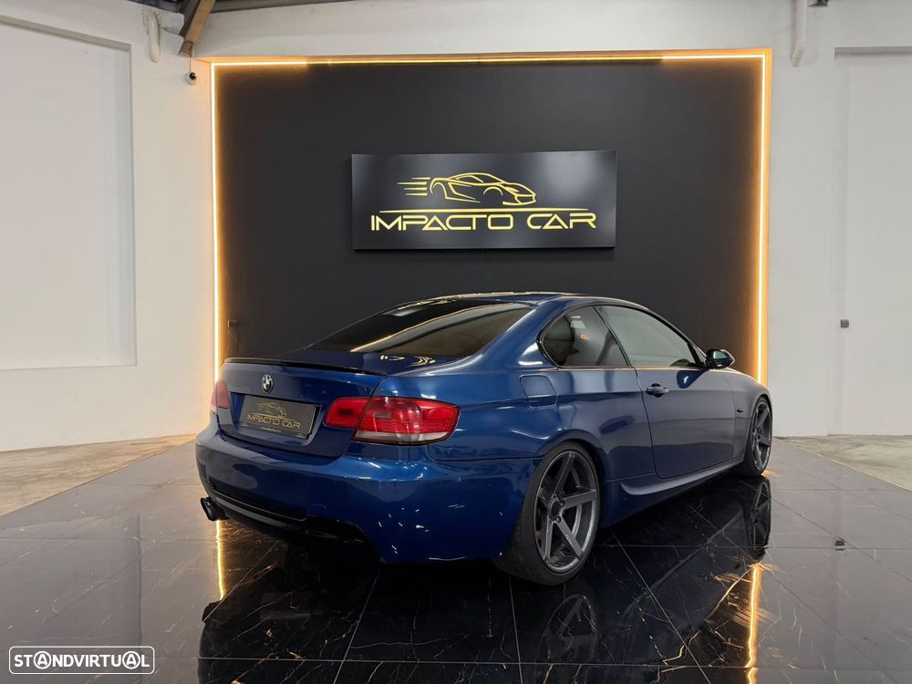BMW 320 - 18