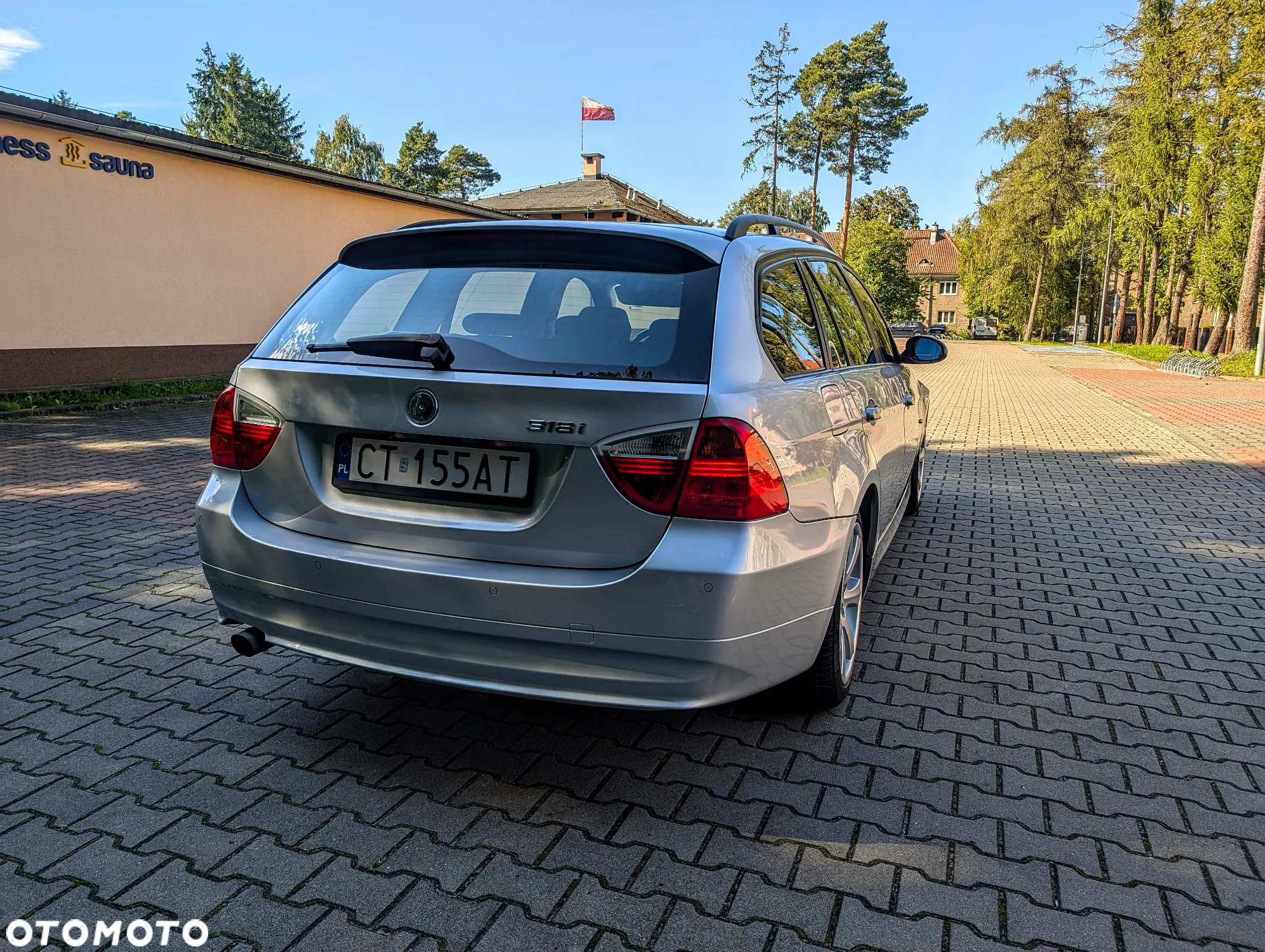 BMW Seria 3 318i Touring - 14