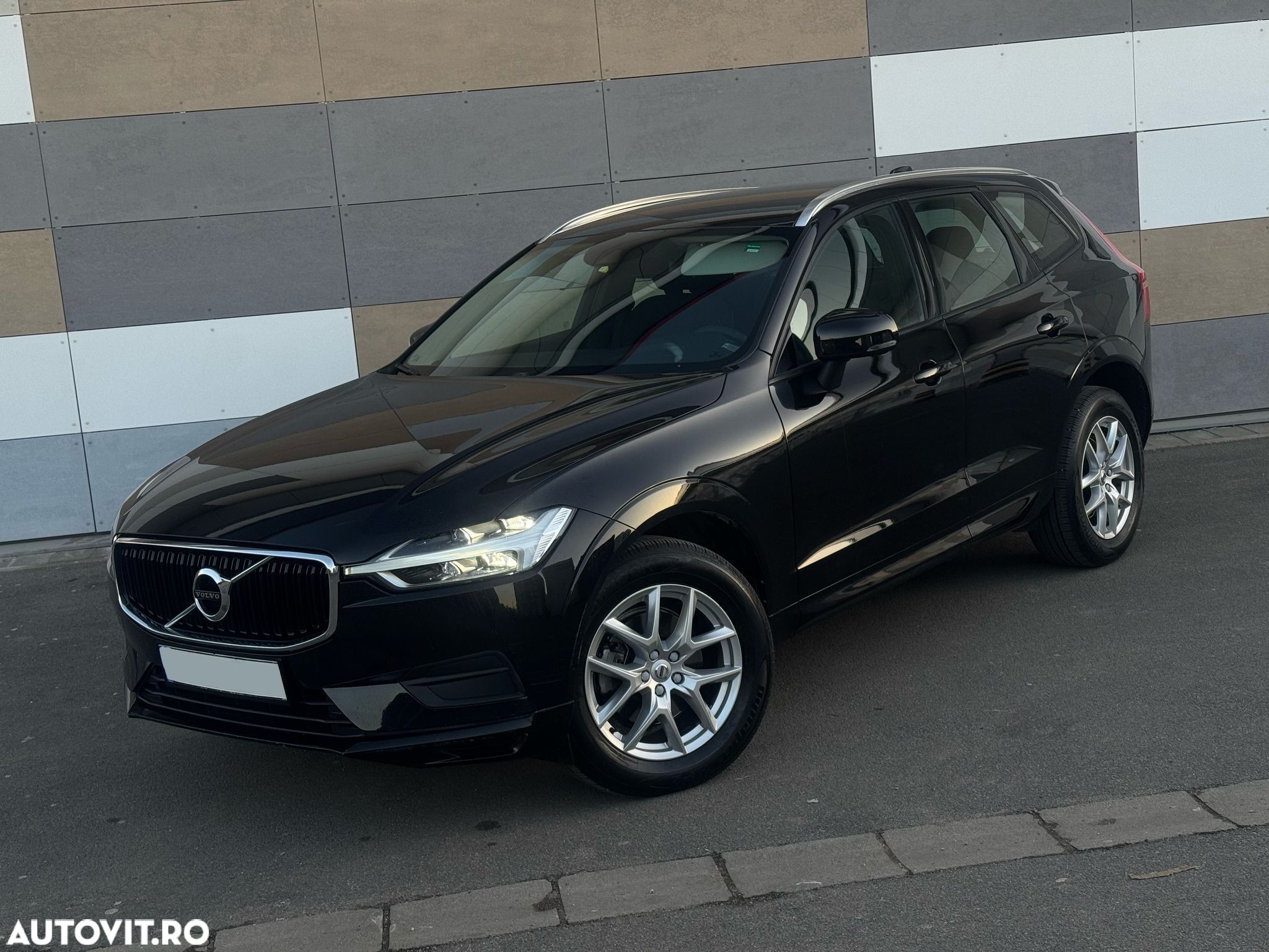 Volvo XC 60 D4 AWD Geartronic Momentum - 1