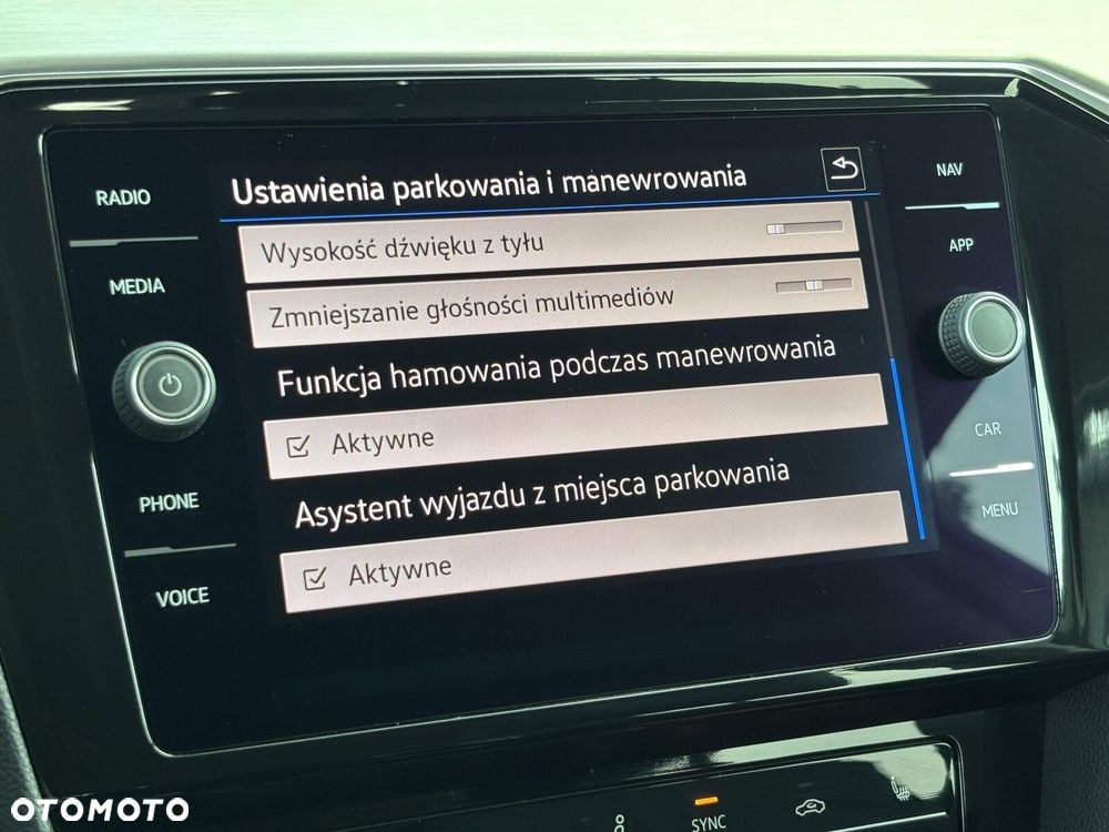 Volkswagen Passat Variant - 34