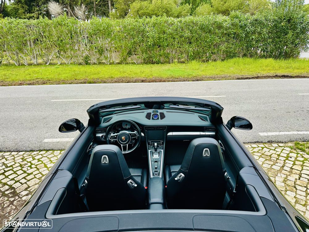 Porsche 911 Série F - 33