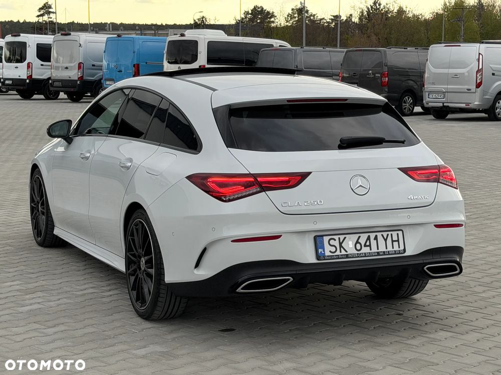 Mercedes-Benz CLA 250 4-Matic AMG Line 7G-DCT - 5