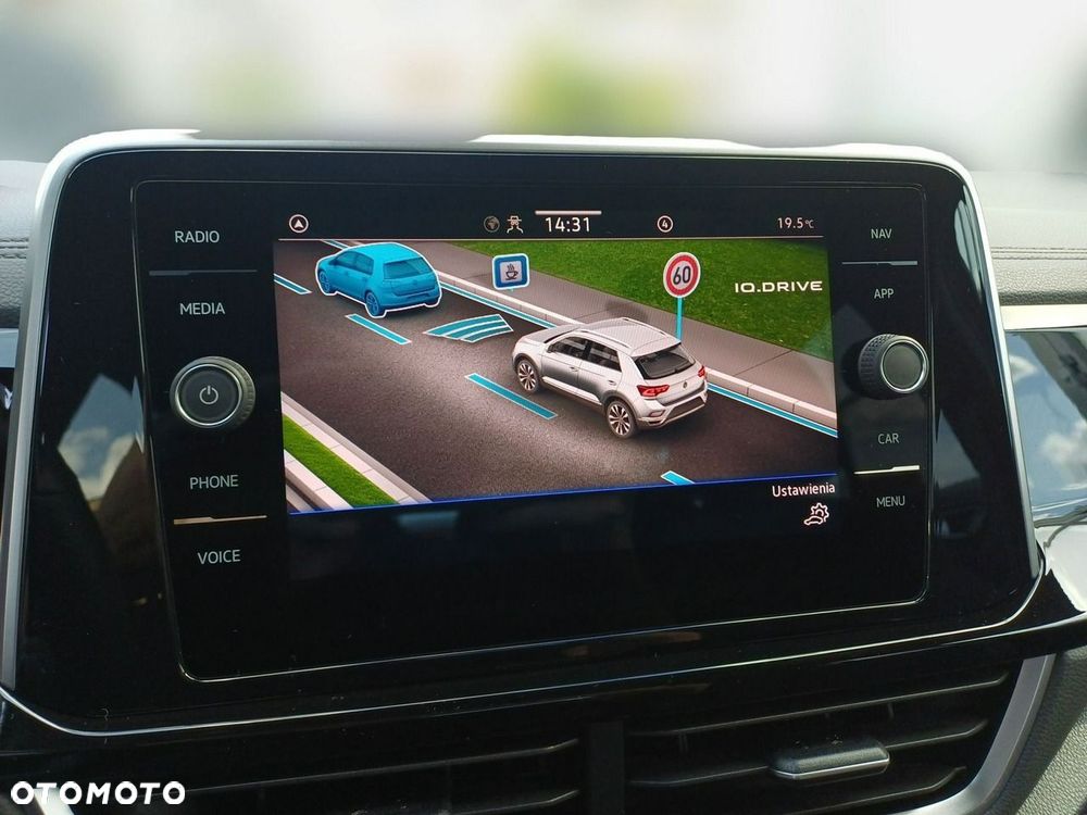 Volkswagen T-Roc 1.5 TSI R-Line DSG - 22