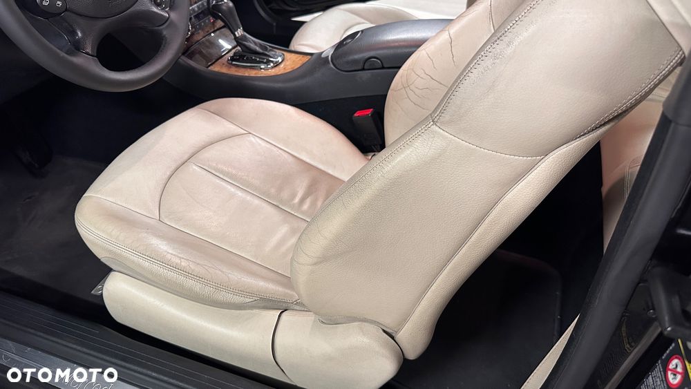 Mercedes-Benz CLK 350 7G-TRONIC Avantgarde - 27