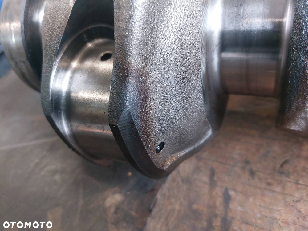 WAŁ KORBOWY MAN L2000 D0836 - 3