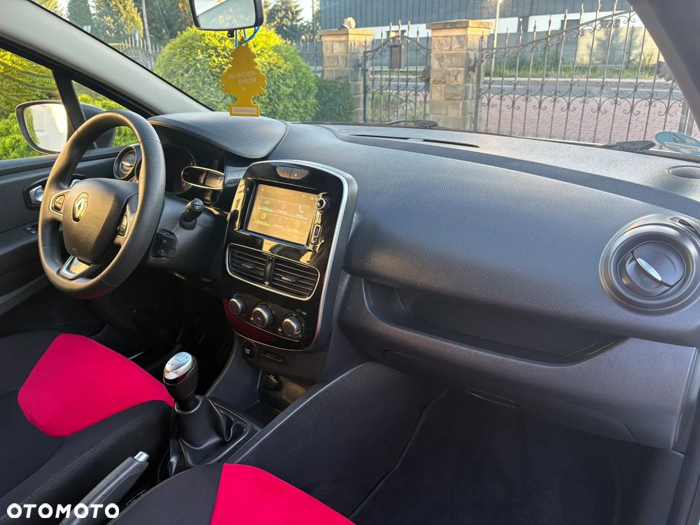 Renault Clio - 16
