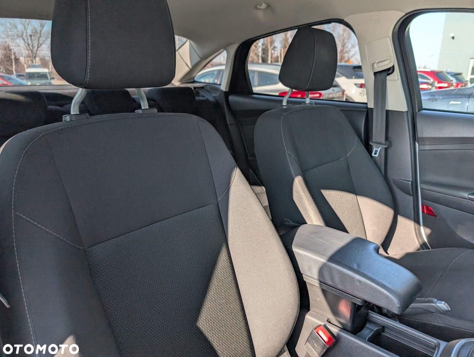 Ford Focus 1.6 Trend - 14