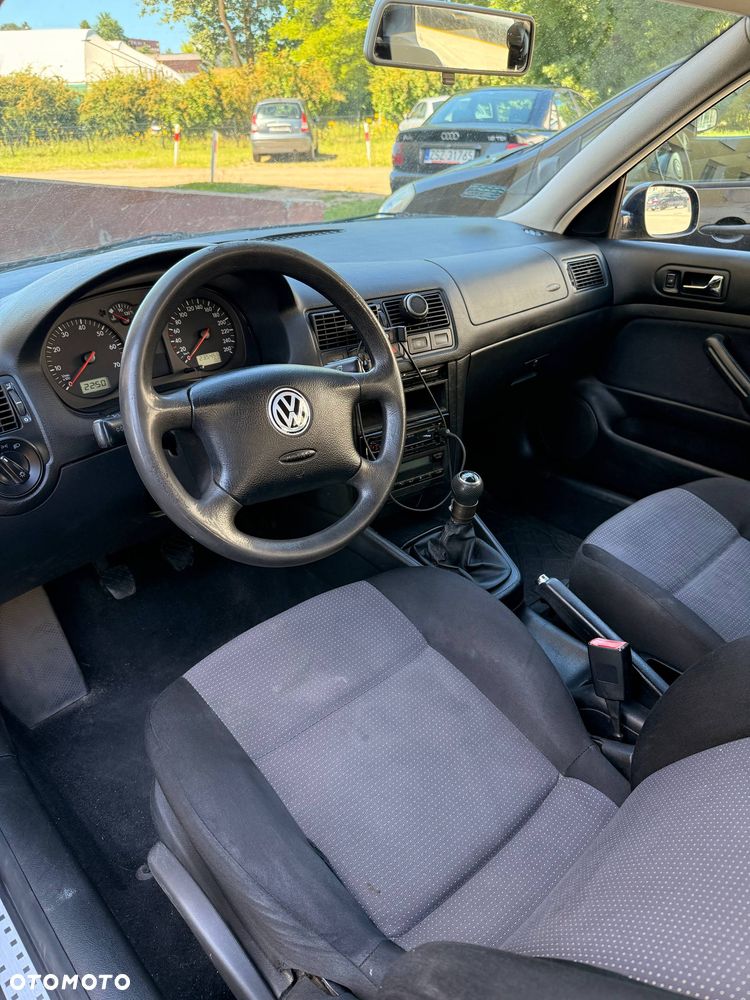 Volkswagen Golf 1.6 Basis - 9
