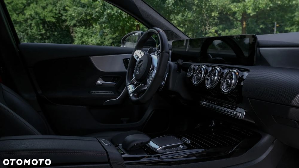 Mercedes-Benz Klasa A 35 AMG 4-Matic 7G-DCT - 2